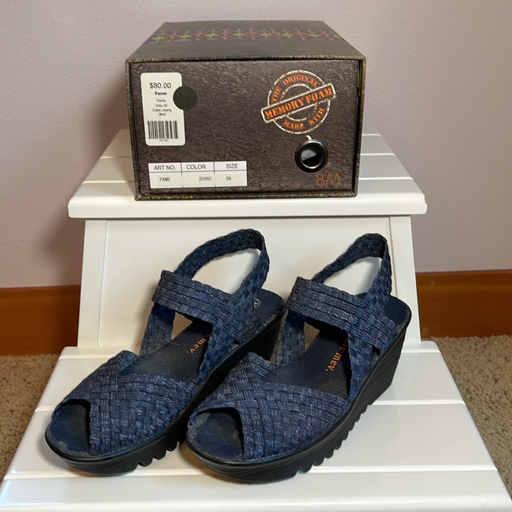 Bernie Mev Fame Jean color comfortable wedge sandals. Size 36